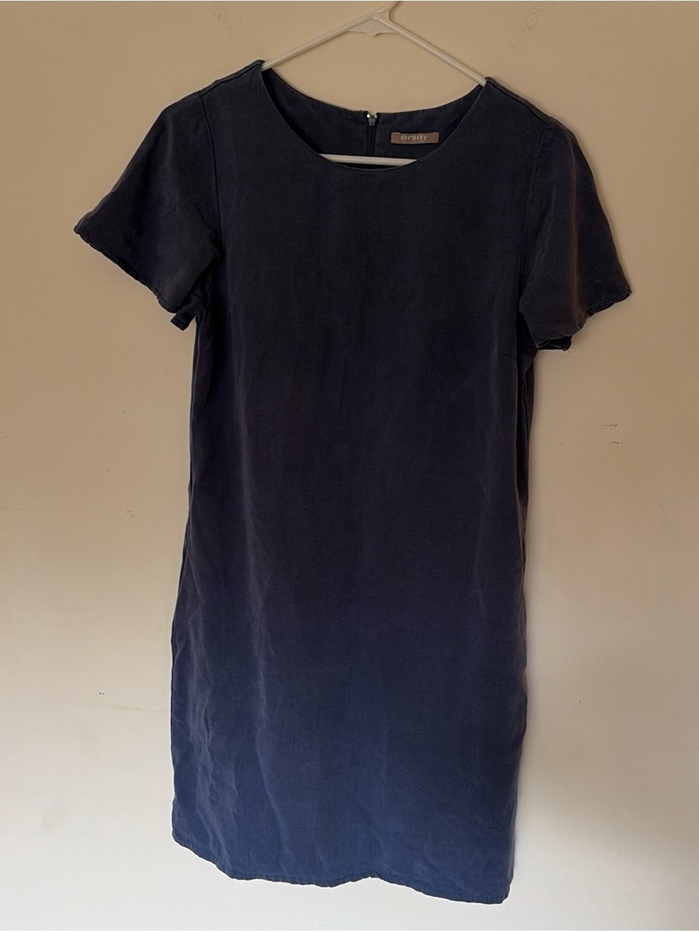 Casual Short-Sleeve Navy Shift Dress with pockets by Orsay